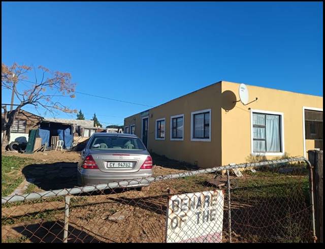 5 BEDROOM HOUSE FOR SALE IN CHATSWORTH